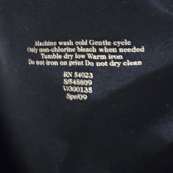 Banana Republic Black Short Sleeve, Scoop Neck Tee - Picture 7 of 7